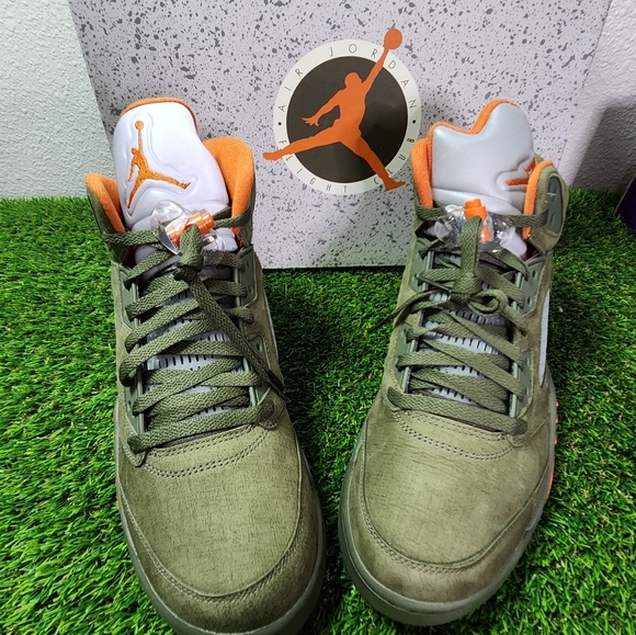 Size 12 - Air Jordan 5 Retro 2024 Olive Green Orange Suede (DD0587-308) - Picture 3 of 10